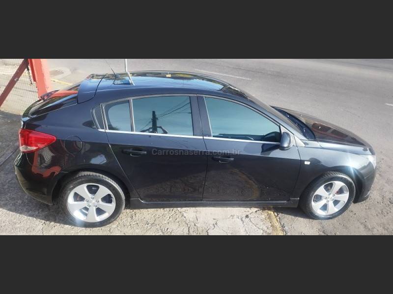 CHEVROLET - CRUZE - 2013/2013 - Preta - R$ 60.500,00