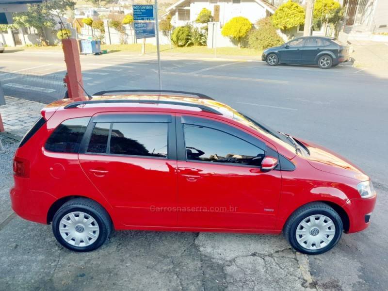 VOLKSWAGEN - SPACEFOX - 2013/2013 - Vermelha - R$ 41.900,00