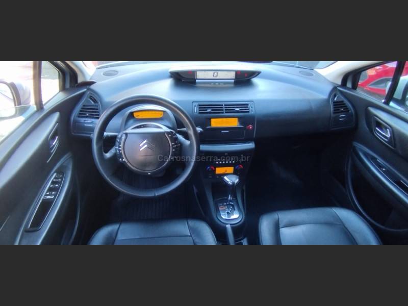CITROËN - C4 - 2010/2011 - Prata - R$ 32.900,00