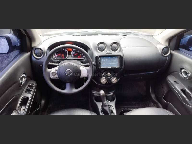 NISSAN - VERSA - 2014/2014 - Prata - R$ 41.900,00