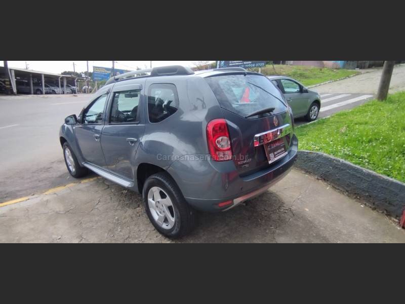 RENAULT - DUSTER - 2012/2013 - Cinza - R$ 51.900,00