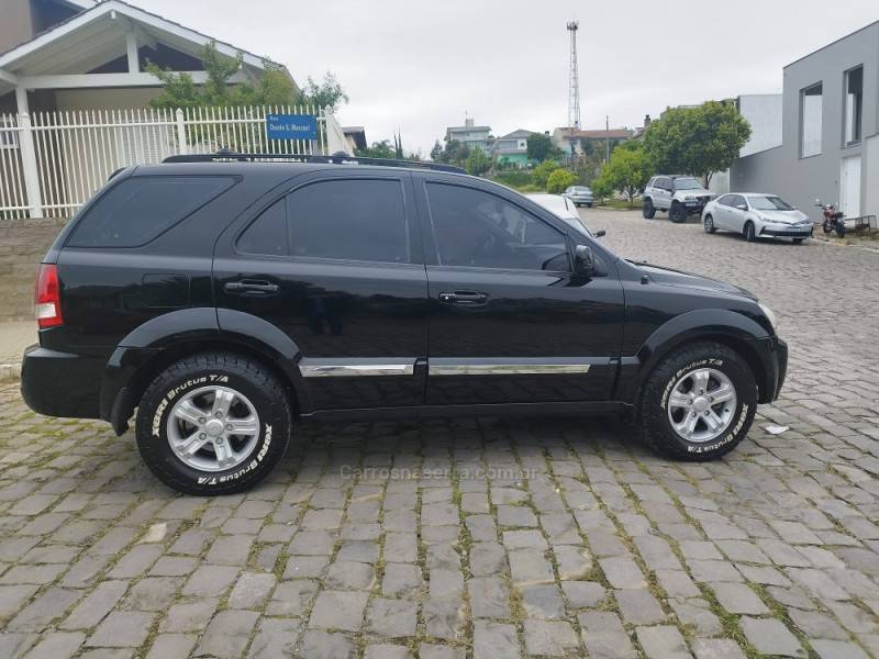 KIA MOTORS - SORENTO - 2005/2005 - Preta - R$ 46.900,00