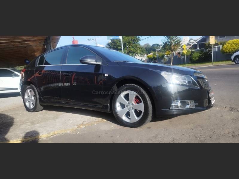 CHEVROLET - CRUZE - 2013/2013 - Preta - R$ 60.500,00