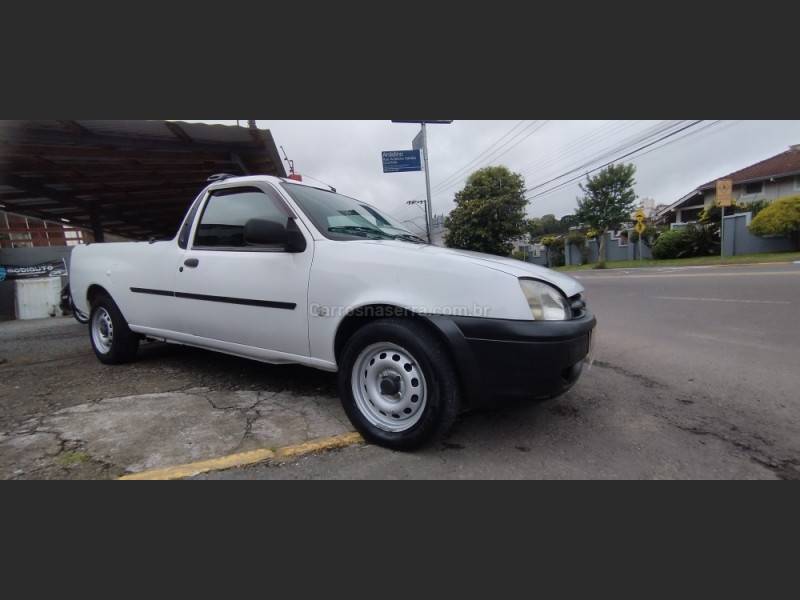 FORD - COURIER - 2003/2003 - Branca - R$ 24.900,00