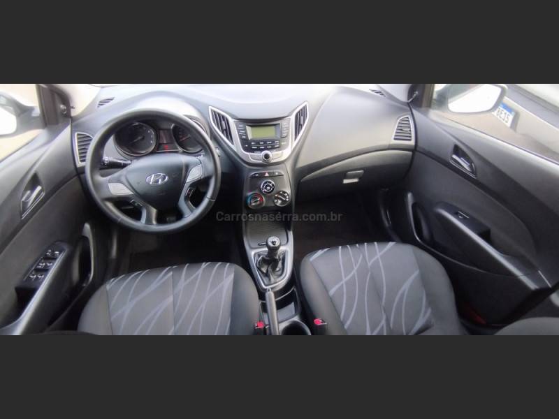 HYUNDAI - HB20 - 2014/2015 - Branca - R$ 47.900,00