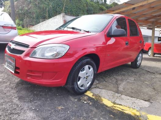 CHEVROLET - CELTA - 2011/2012 - Vermelha - R$ 31.900,00