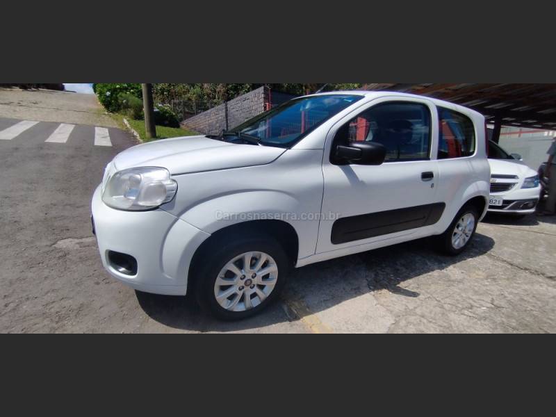 FIAT - UNO - 2013/2013 - Branca - R$ 25.500,00
