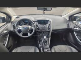 FORD - FOCUS - 2013/2014 - Preta - R$ 47.900,00