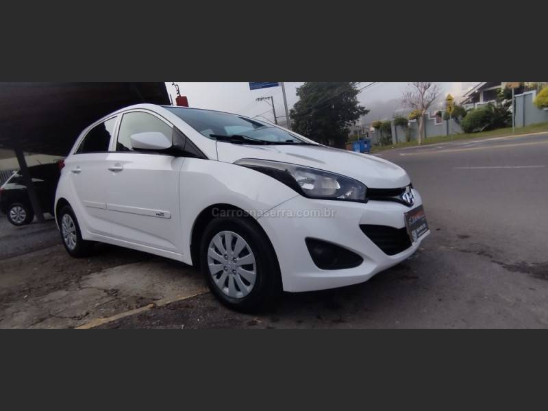 HYUNDAI - HB20 - 2014/2015 - Branca - R$ 47.900,00