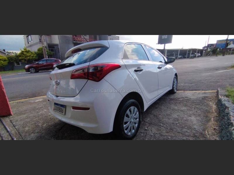 HYUNDAI - HB20 - 2017/2017 - Branca - R$ 51.900,00