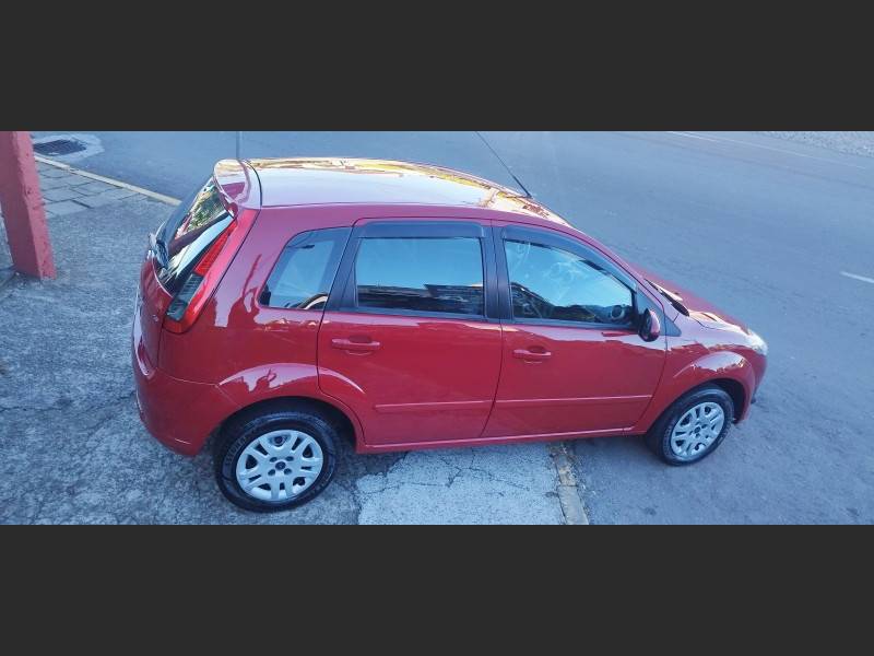 FORD - FIESTA - 2013/2013 - Vermelha - R$ 34.900,00
