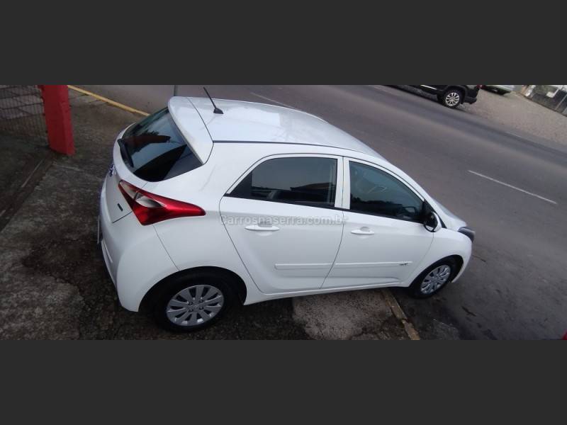 HYUNDAI - HB20 - 2014/2015 - Branca - R$ 47.900,00
