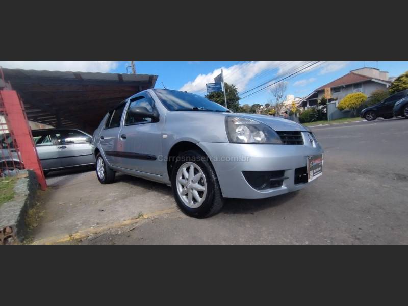 RENAULT - CLIO - 2007/2007 - Prata - R$ 21.900,00