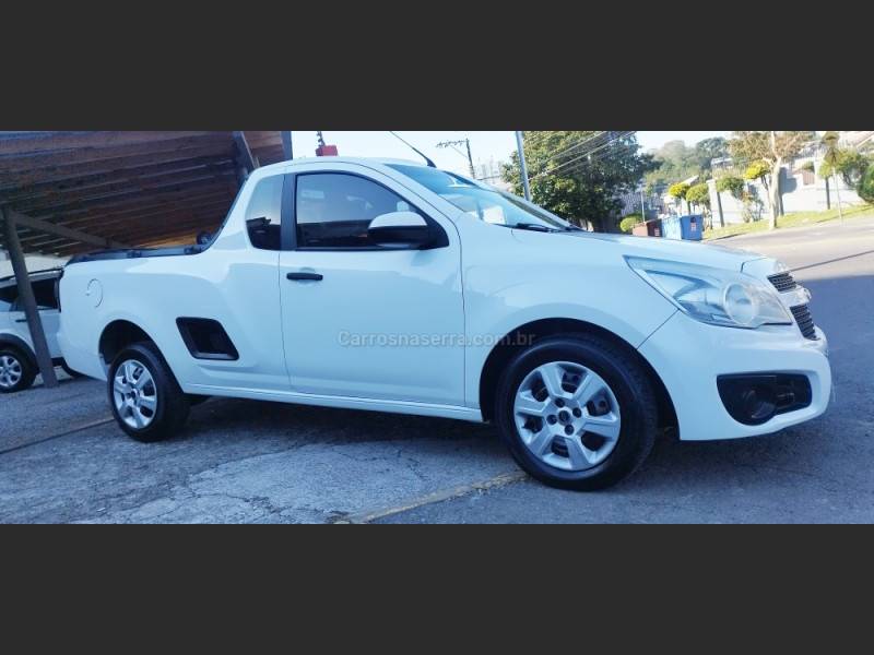 CHEVROLET - MONTANA - 2016/2016 - Branca - R$ 49.900,00