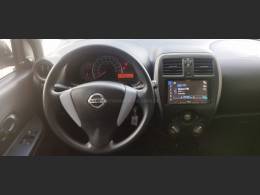 NISSAN - MARCH - 2015/2016 - Prata - R$ 45.900,00