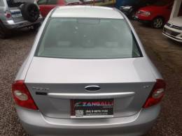 FORD - FOCUS - 2011/2012 - Prata - R$ 38.900,00