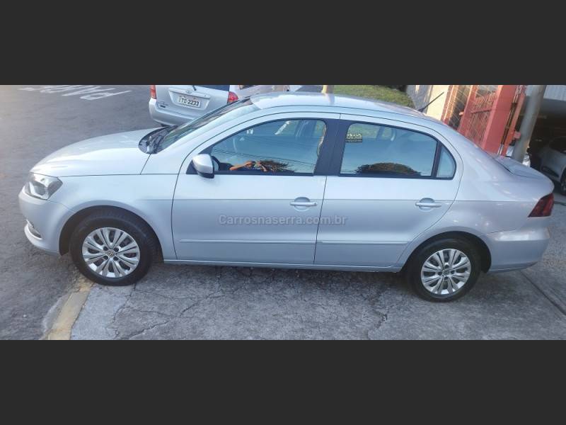 VOLKSWAGEN - VOYAGE - 2013/2013 - Prata - Sob Consulta