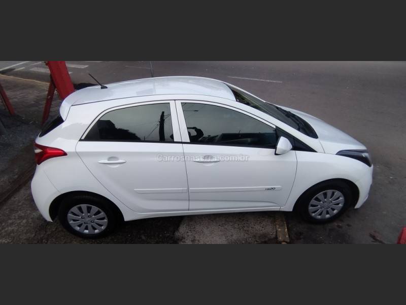 HYUNDAI - HB20 - 2014/2015 - Branca - R$ 47.900,00
