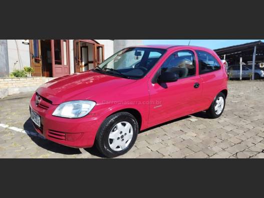 CHEVROLET - CELTA - 2010/2011 - Vermelha - R$ 25.900,00