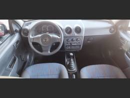 CHEVROLET - CELTA - 2010/2011 - Vermelha - R$ 25.900,00