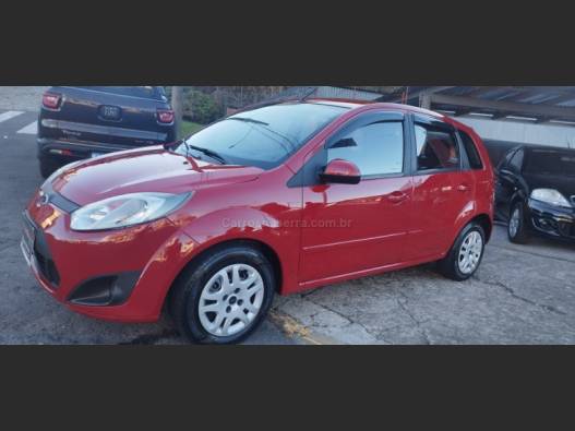 FORD - FIESTA - 2013/2013 - Vermelha - R$ 34.900,00