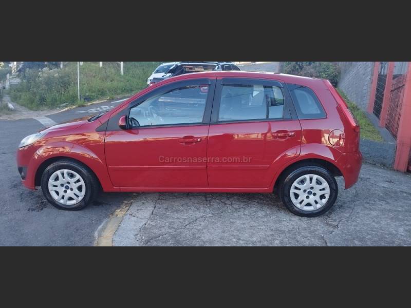 FORD - FIESTA - 2013/2013 - Vermelha - R$ 34.900,00