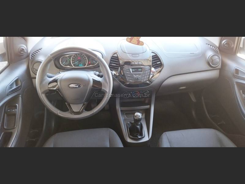 FORD - KA + - 2017/2018 - Branca - R$ 43.900,00