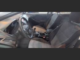 FORD - FOCUS - 2014/2014 - Branca - R$ 57.900,00