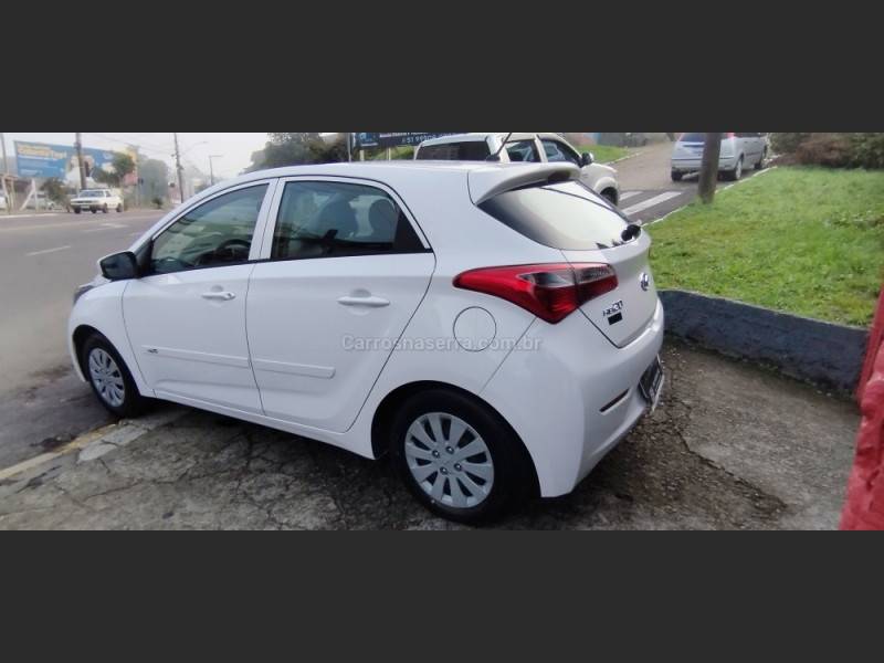 HYUNDAI - HB20 - 2014/2015 - Branca - R$ 47.900,00