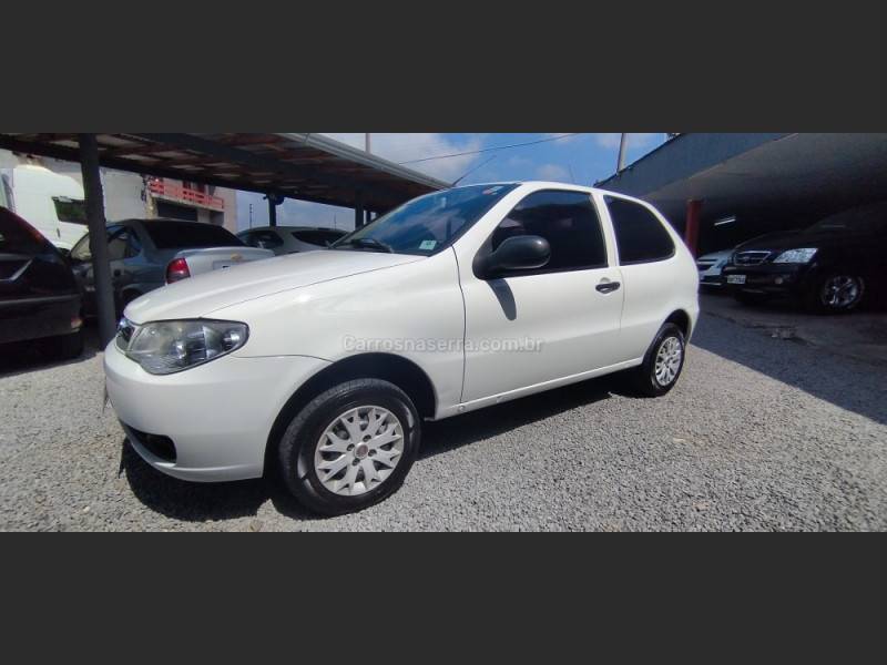 FIAT - PALIO - 2013/2013 - Branca - R$ 26.500,00