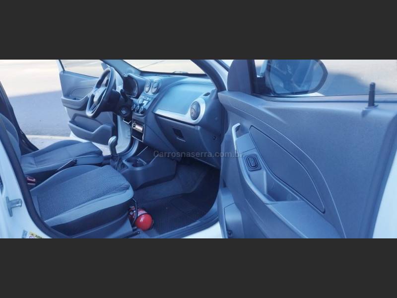 CHEVROLET - MONTANA - 2016/2016 - Branca - R$ 49.900,00