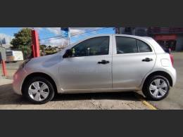 NISSAN - MARCH - 2015/2016 - Prata - R$ 45.900,00